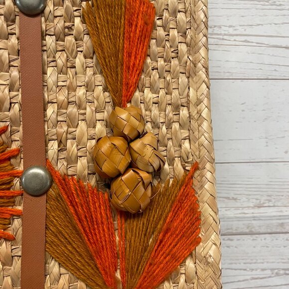 Vintage Straw Embroidered Bag - Picture 6 of 10